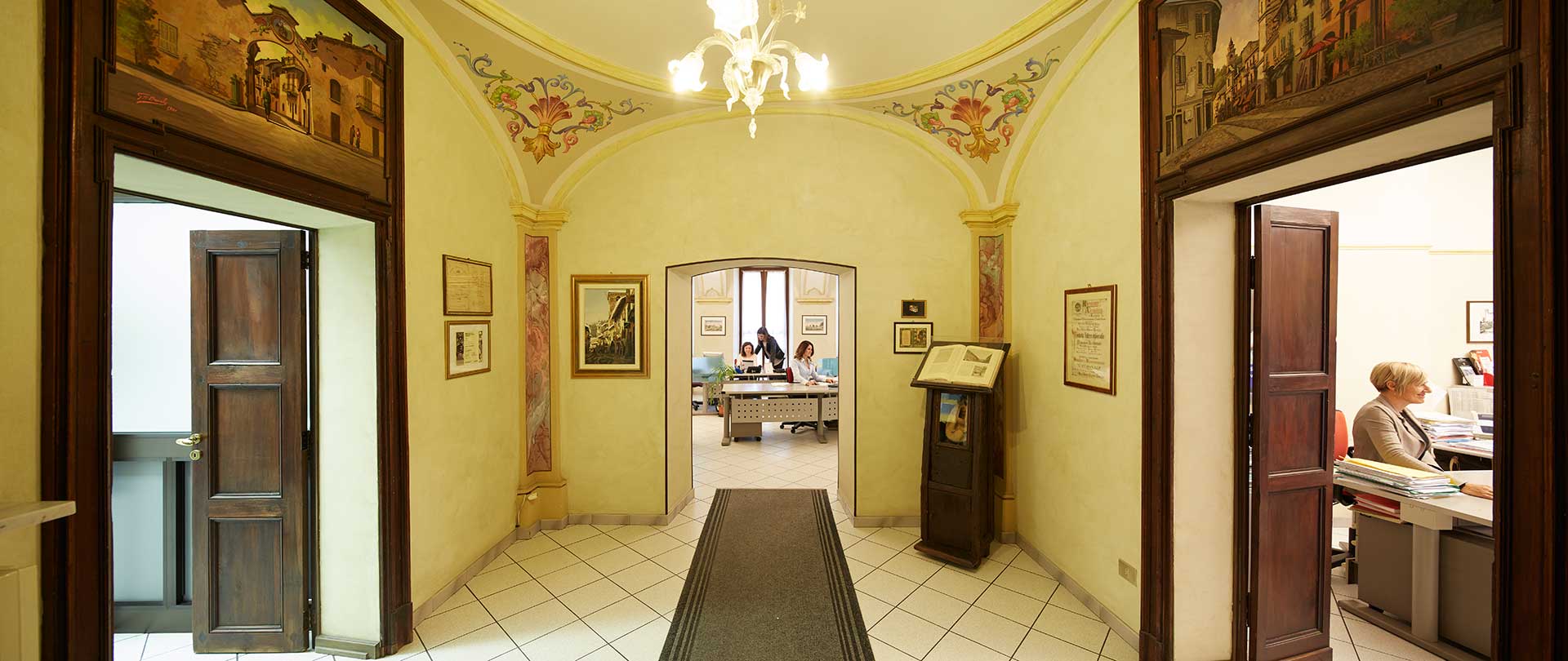 Gli interni della sede Assiborgo di Borgo San Dalmazzo.
